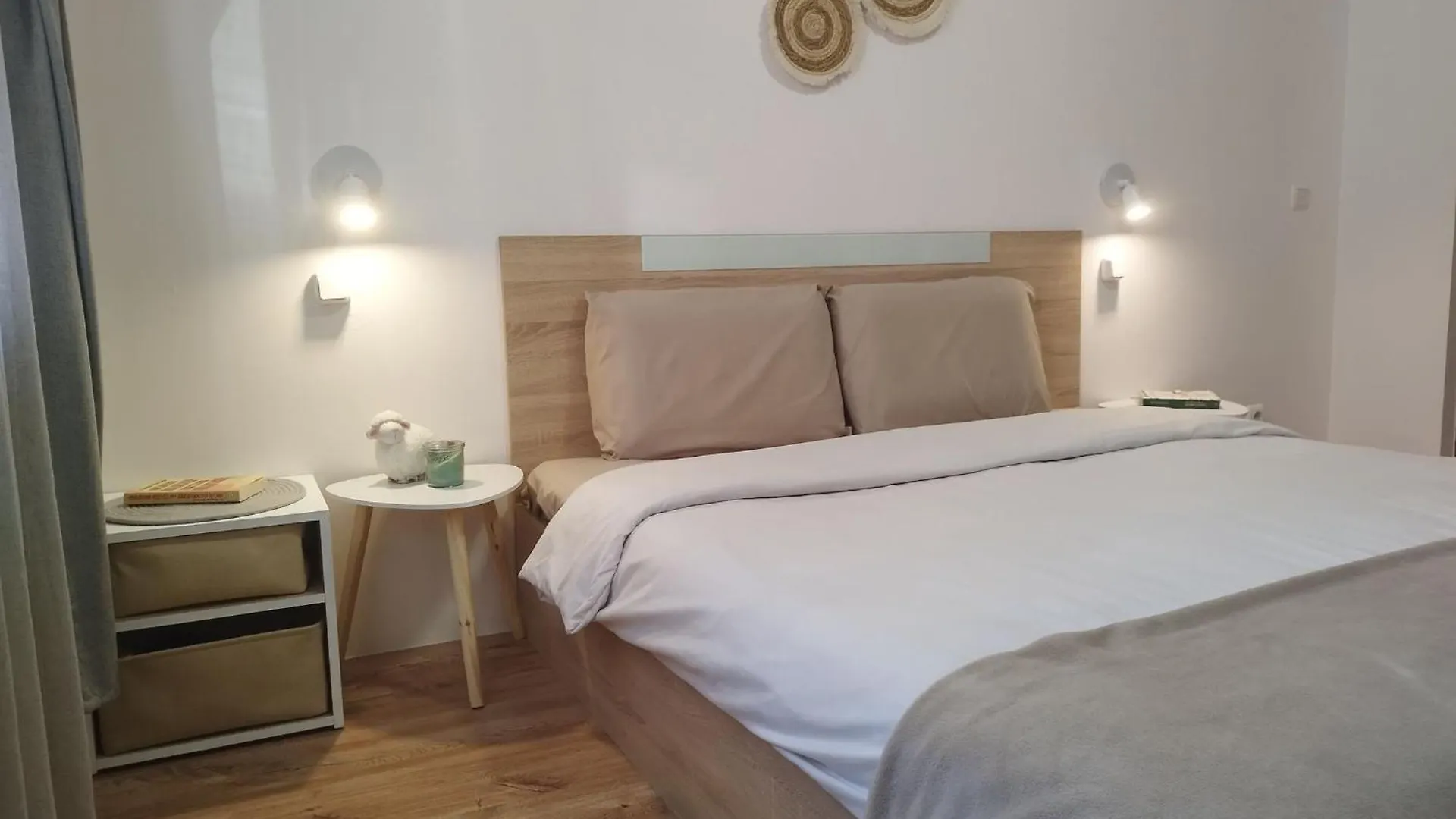 Home Station 1 Bed Room Brussels Belgium